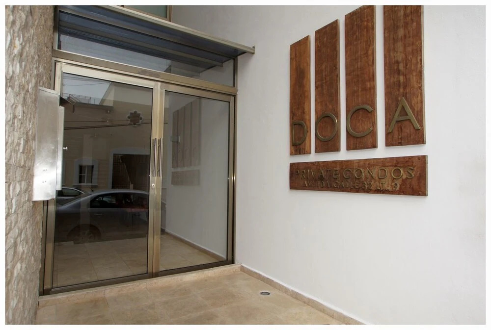 Dc 1103 Trendy Condo In Mamitas Beach, 1/2 Block 5th Avenue - 2 Bedroom Apts