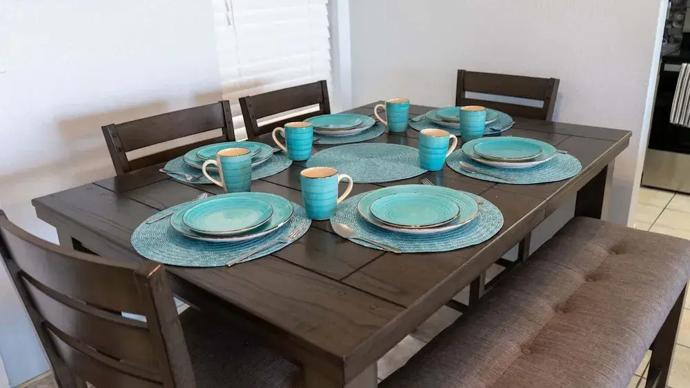 Bayfront W/docks & Fish 3 Patios Prime Location 2 Bedroom Apts