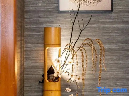 Walking Distance to Downtown Naha Near Airport n
