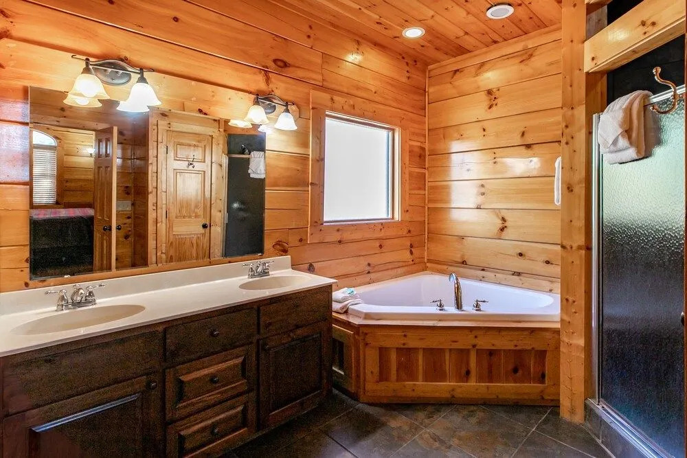 SmokyStays 6 Bedroom Cabin