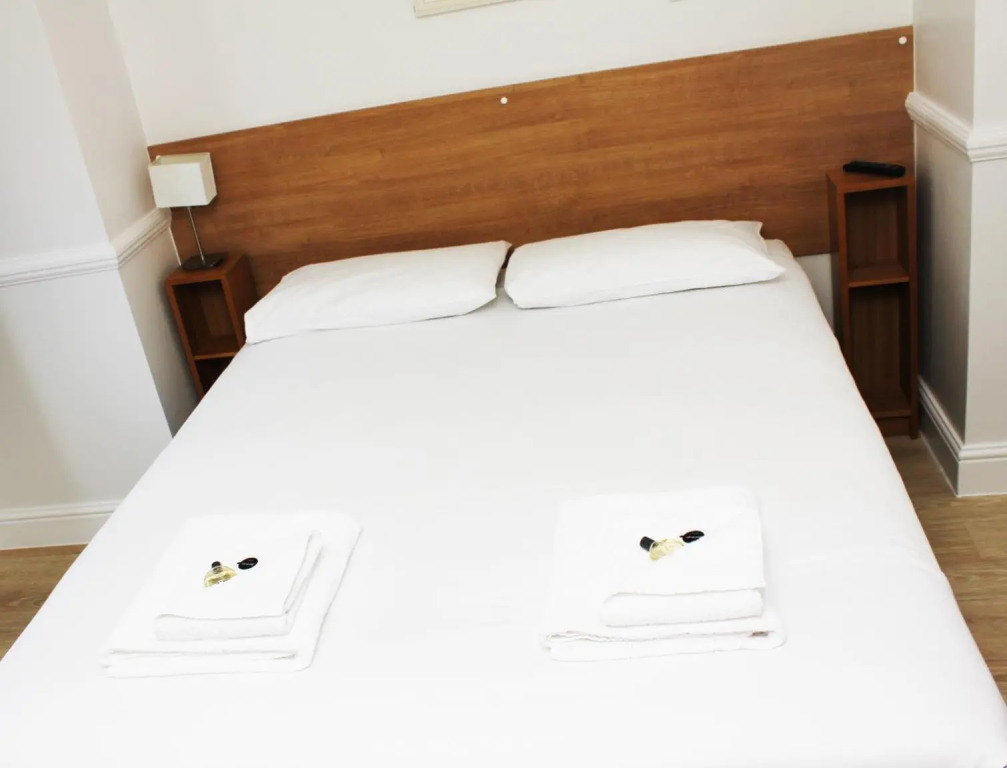 Gidea Park Hotel