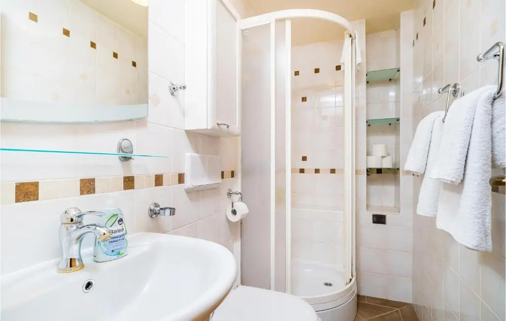 3 Bedroom Amazing Home In Dubrovnik