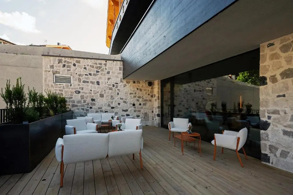 La Tambra - Hotel Lodge