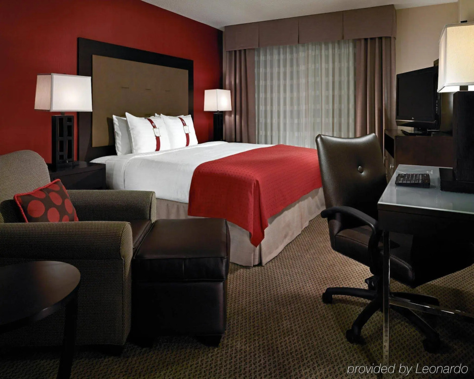 Holiday Inn Express Klamath - Redwood Ntl Pk Area by IHG