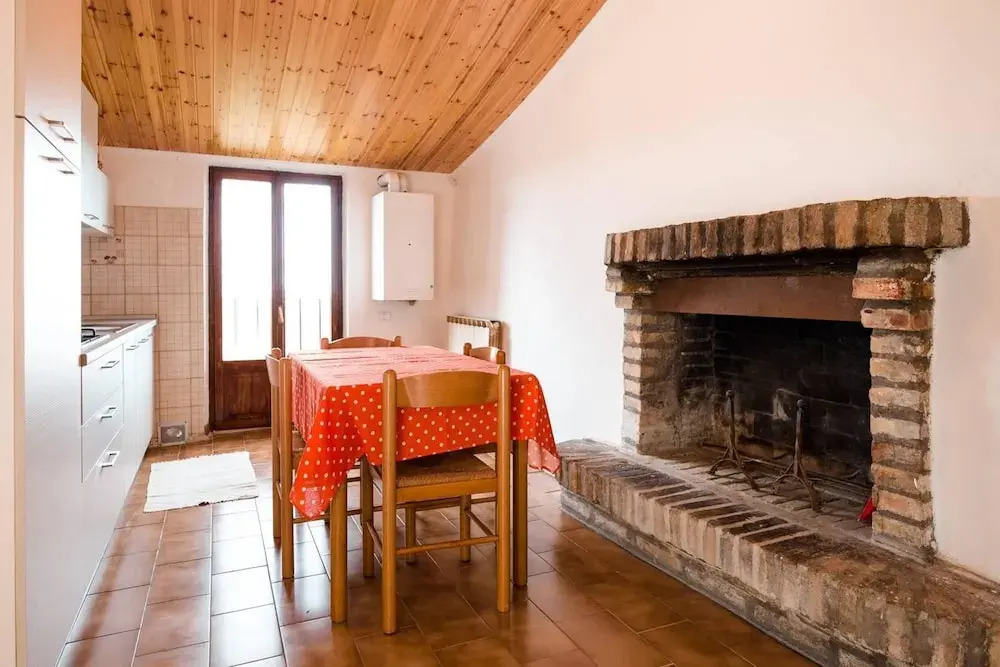 Apartment With 2 Bedrooms in Urbino, With Furnished Garden