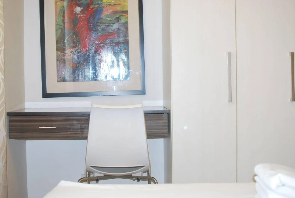 Premiere Haven MOA Staycation