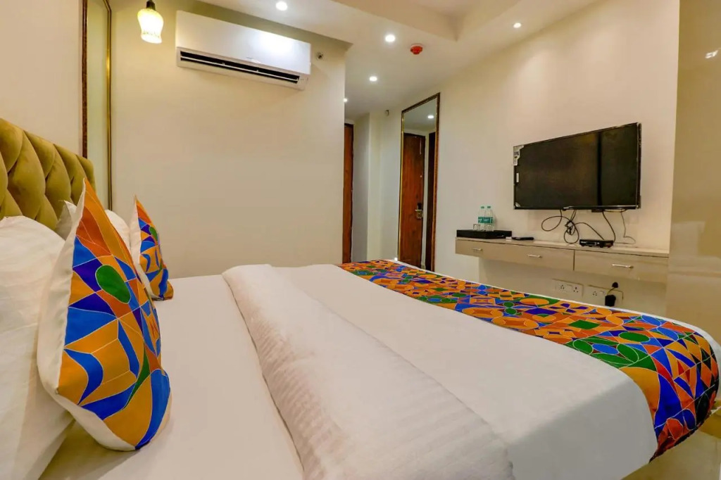 FabHotel Pitampura