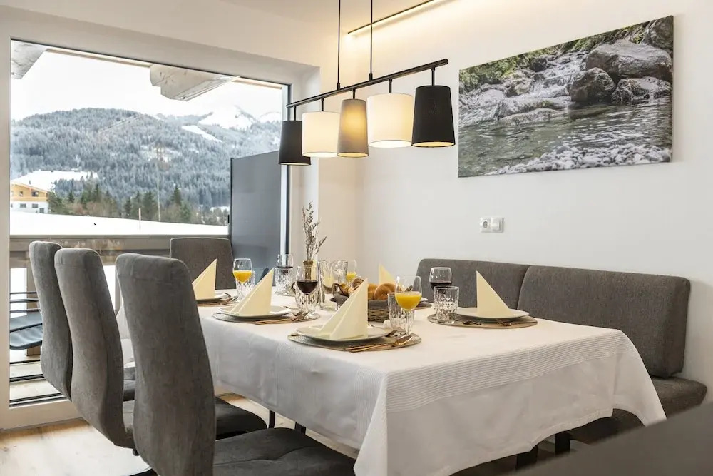 Alpine Apartment With View & Garden