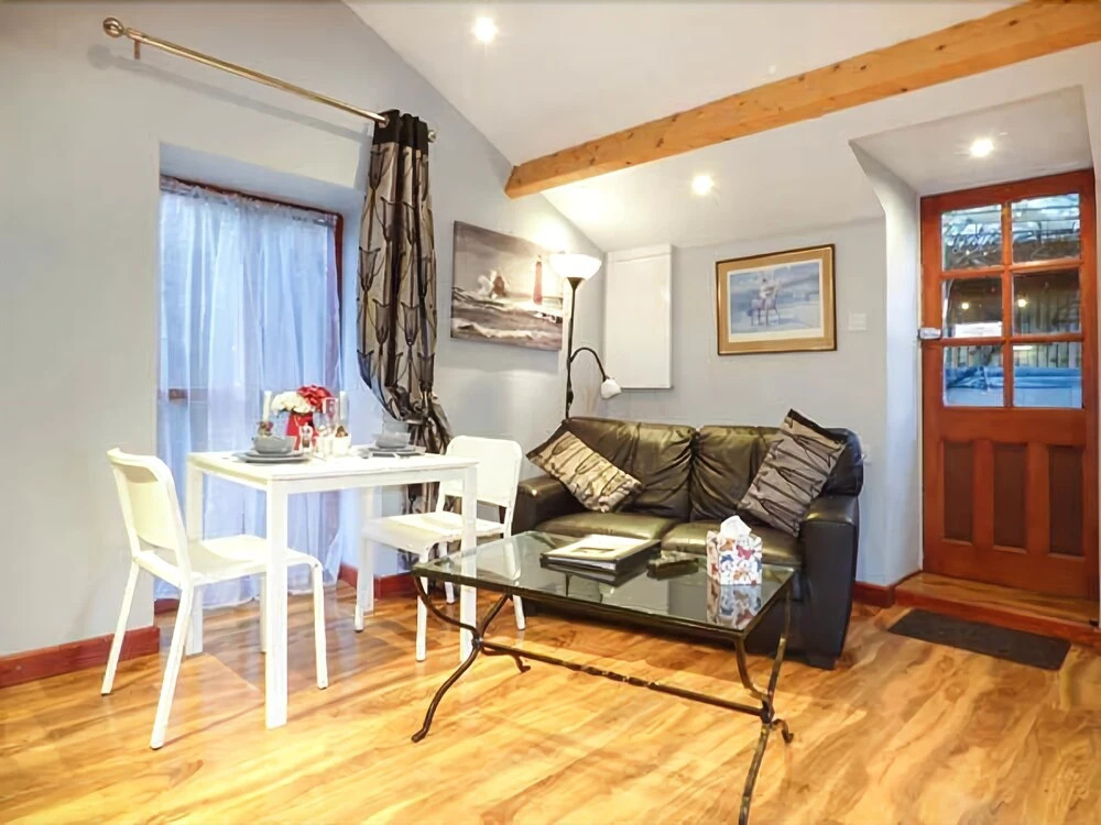 Paddock House