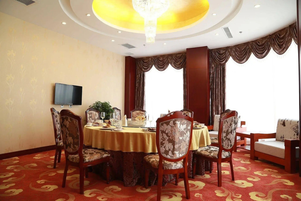 Huihao Business Hotel