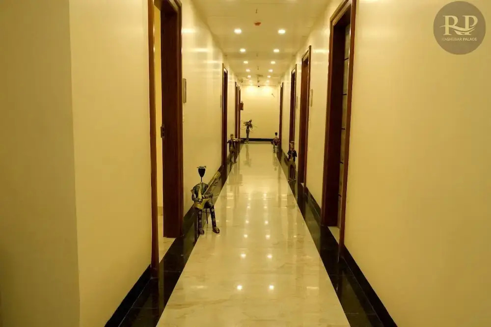 Raghubar Palace