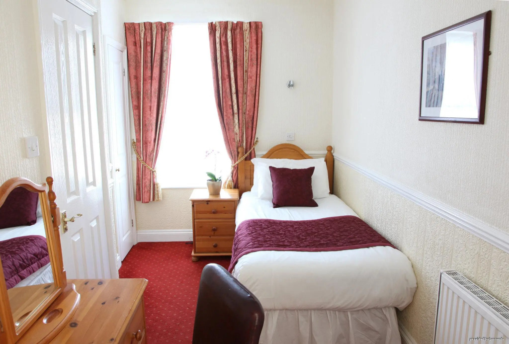 Cliff Head Hotel