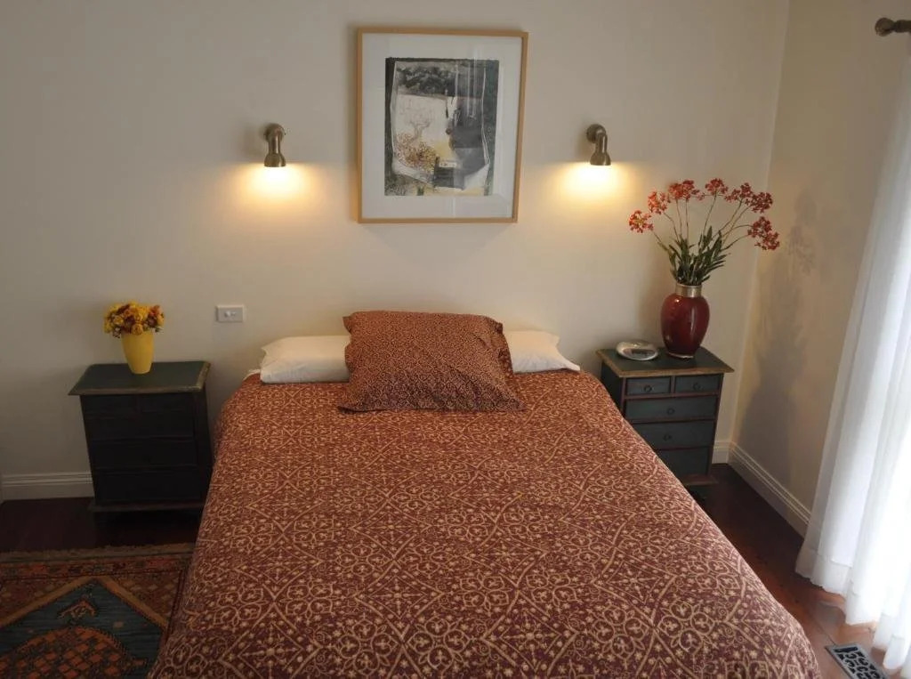 Captain's Cottage Bed & Breakfast