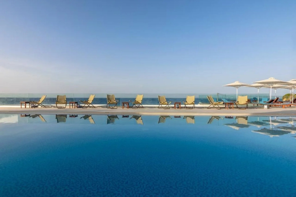 Cavo Orient Beach Hotel & Suites