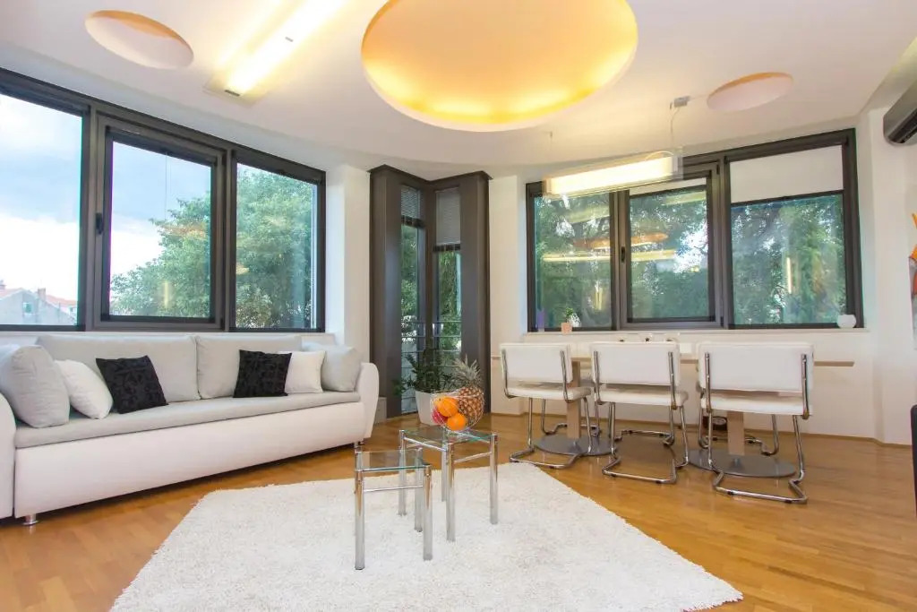 Apartment Infinity