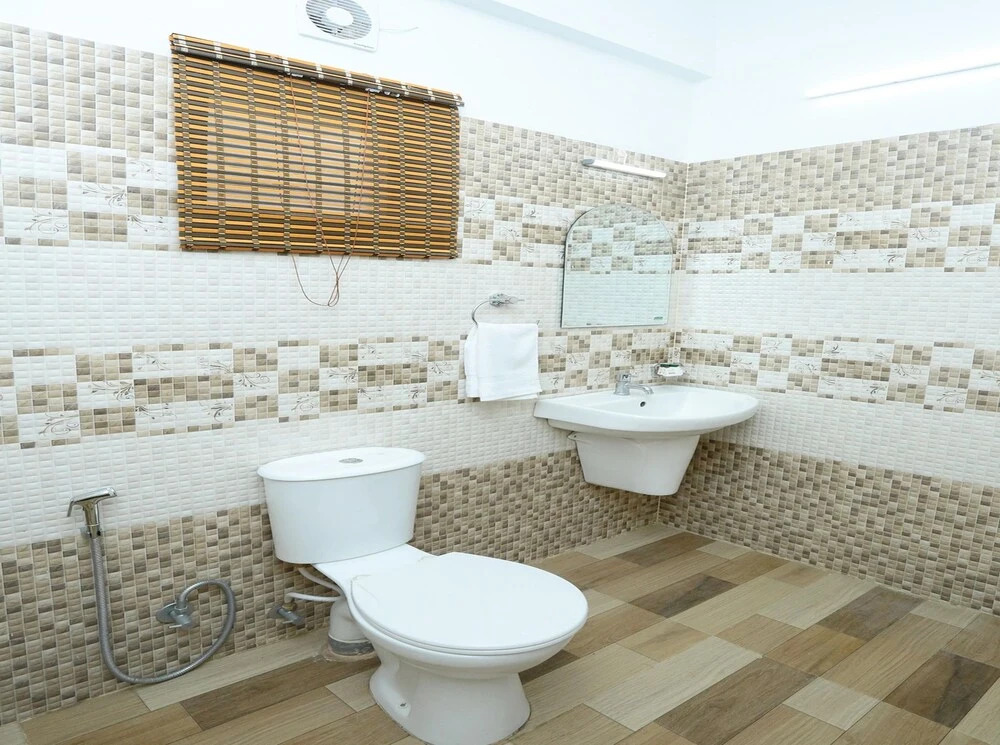 OYO 12759 Hotel Lumino