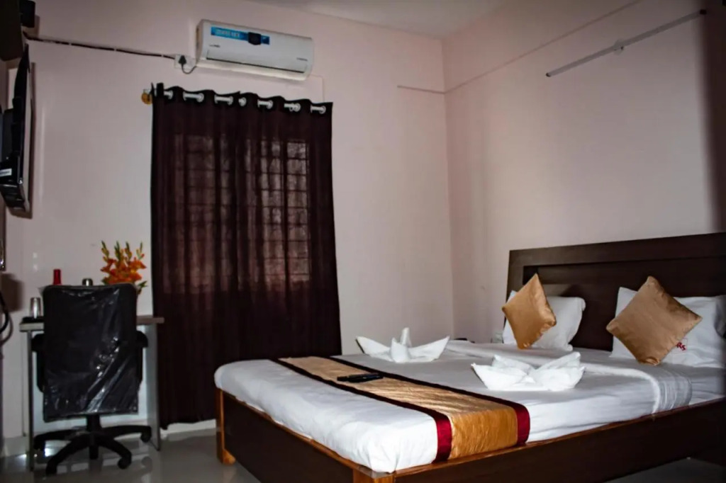 Hotel Royal Suites - Yeshwanthpur