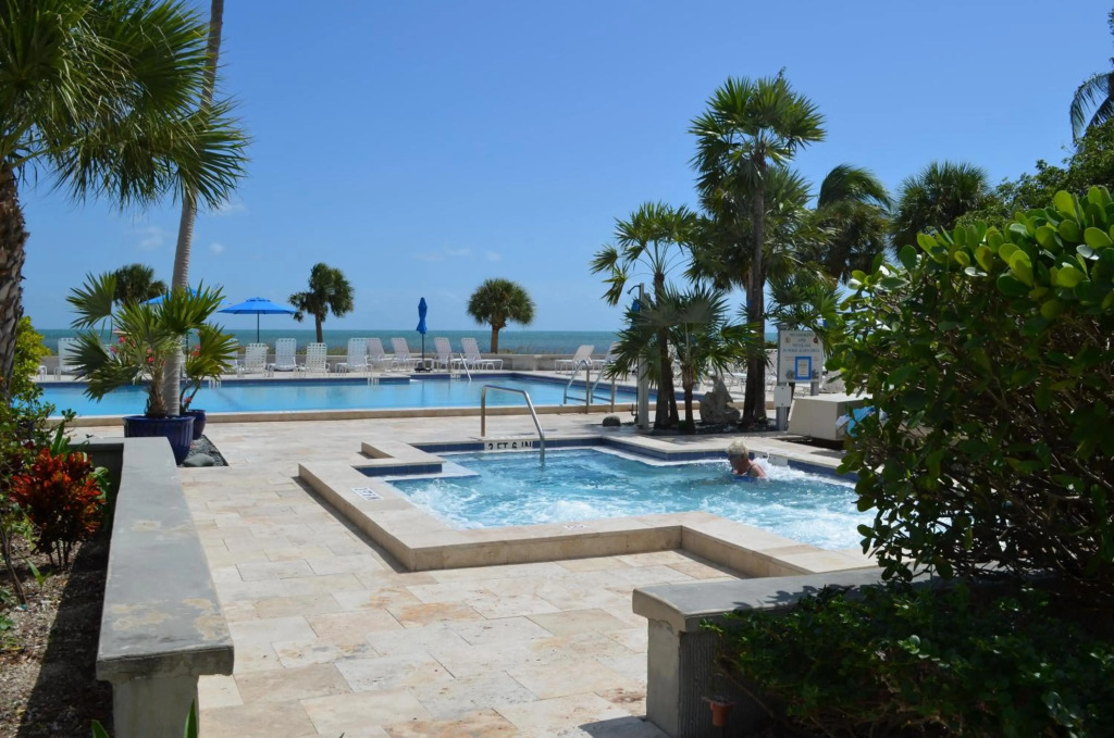 Frost Free at 1800 Atlantic Cayo Hueso C439