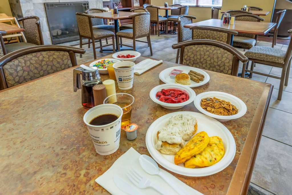 Best Western Plus Grand Island Inn and Suites