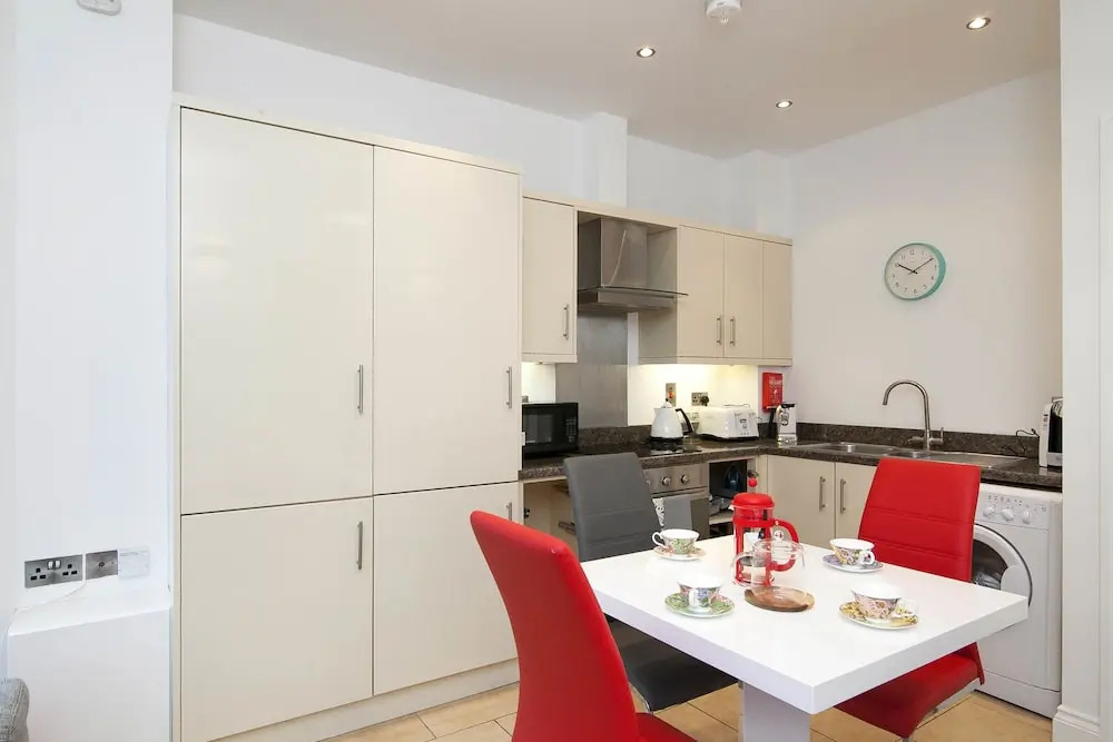 Haven Apartments at Eglantine Avenue