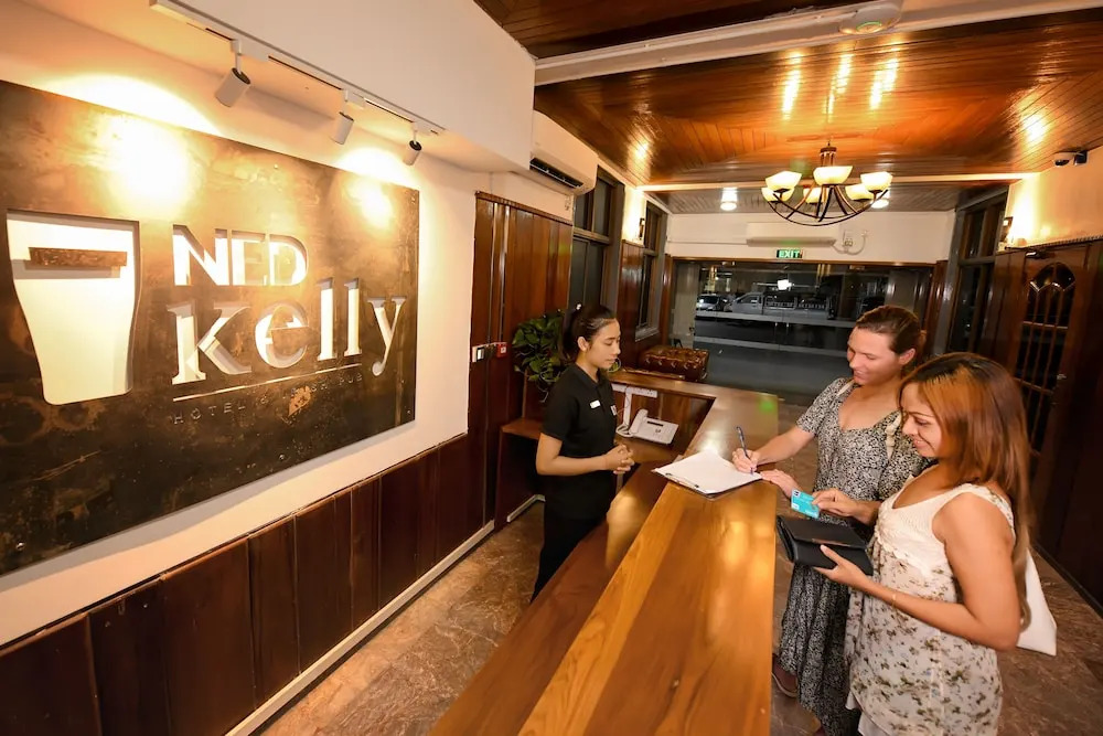 Ned Kelly Hotel & Irish Pub