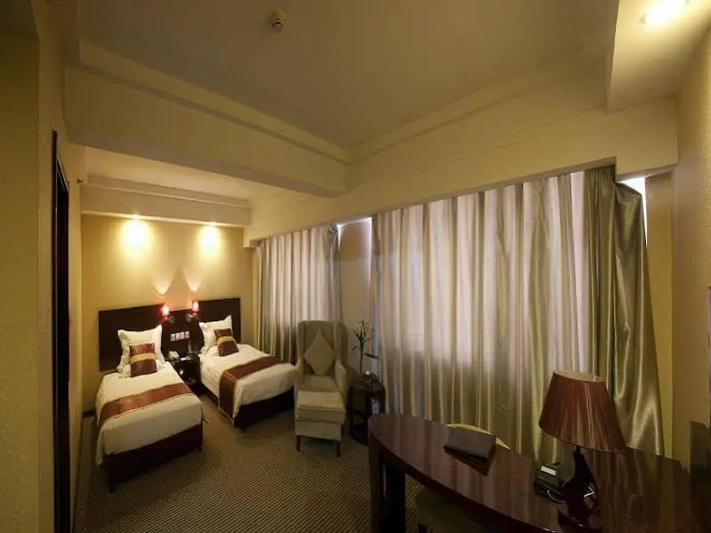 Golden Century Hotel - Harbin