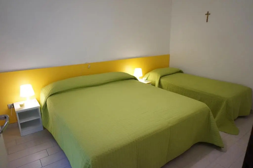 Nice Renewed Beachfront Flat on the Ground Floor