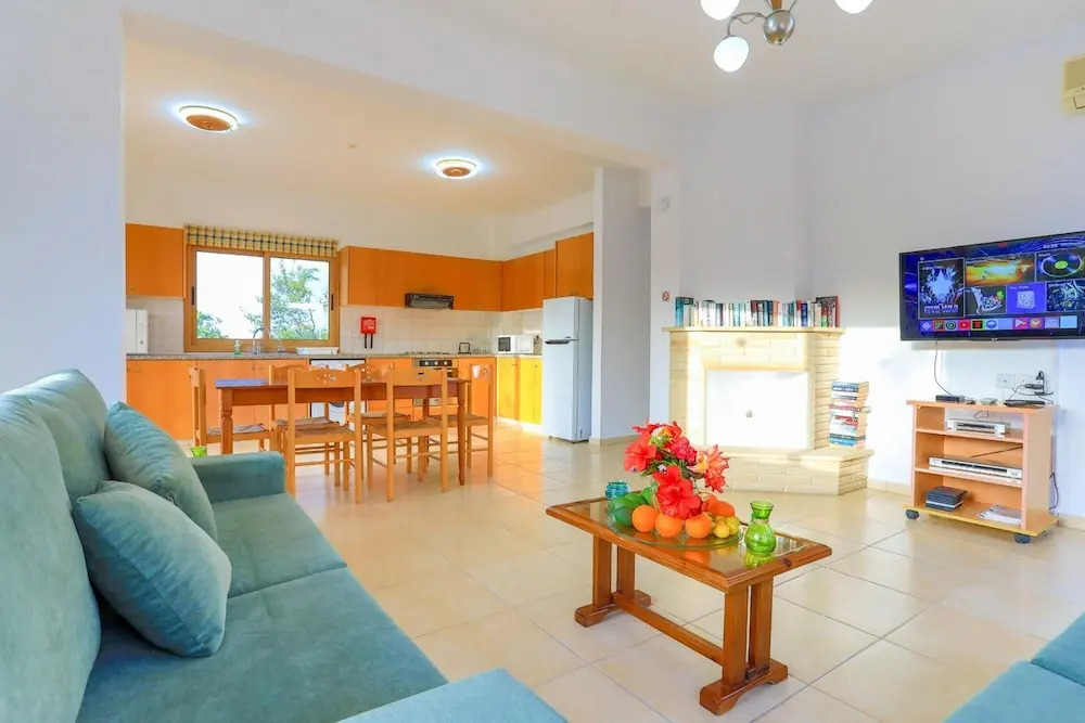 Villa Athina Finiki