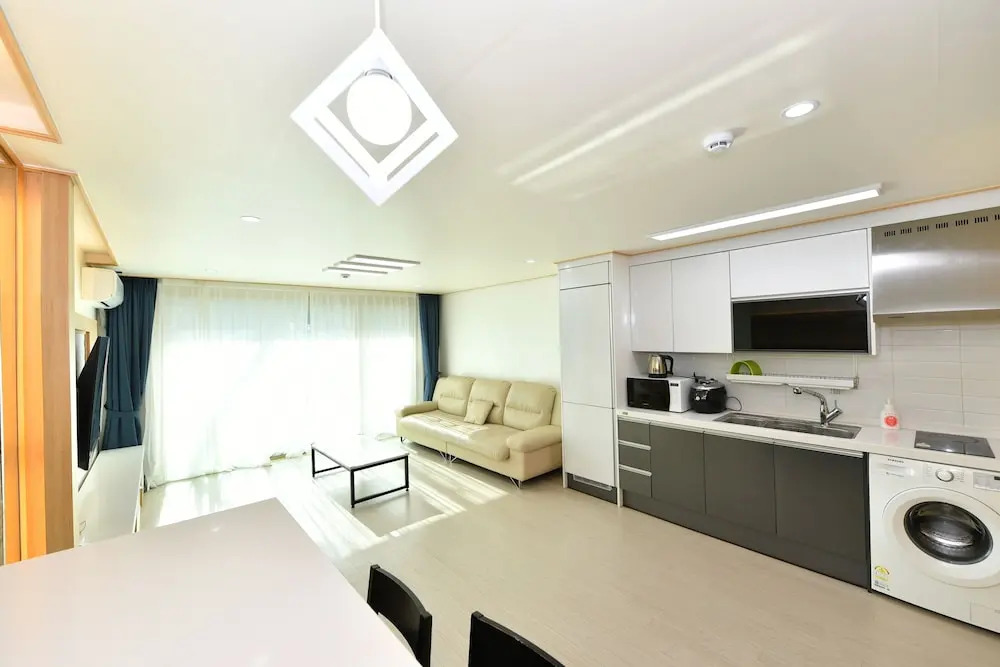 Sokcho Daemyung Heidi Pension