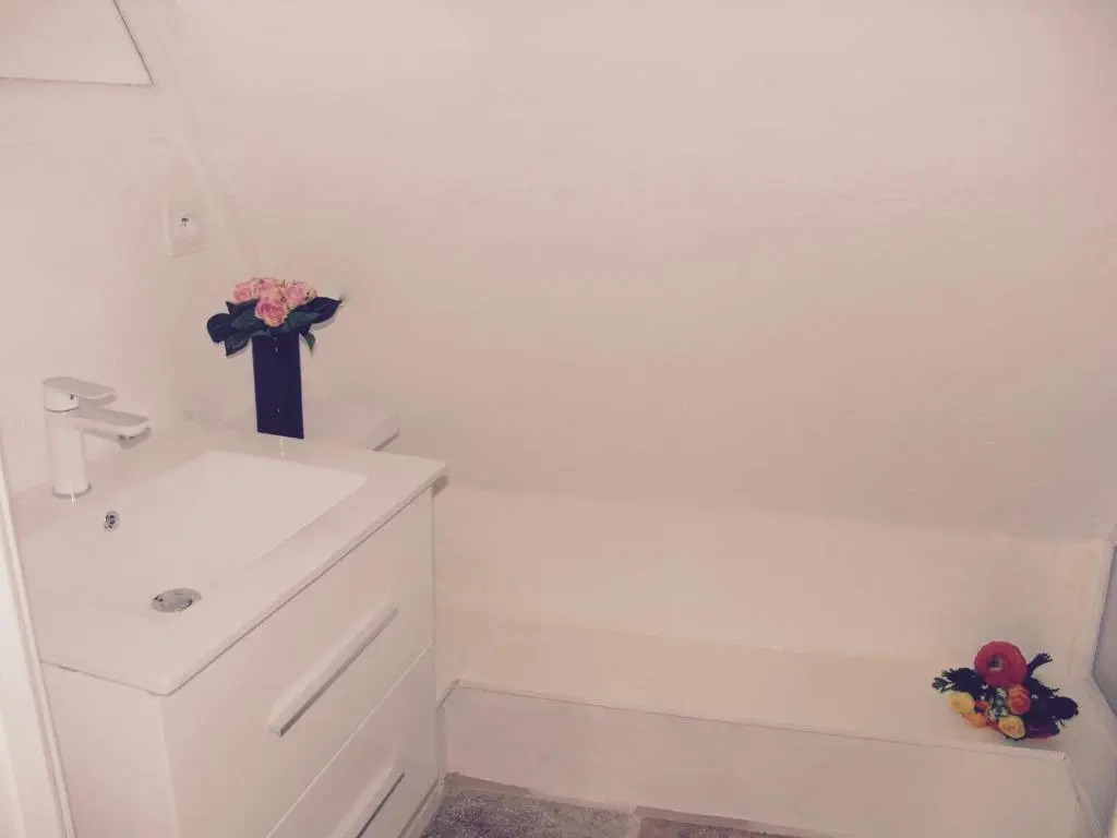 FRANRÉAL, 4 Appartements Climatisés