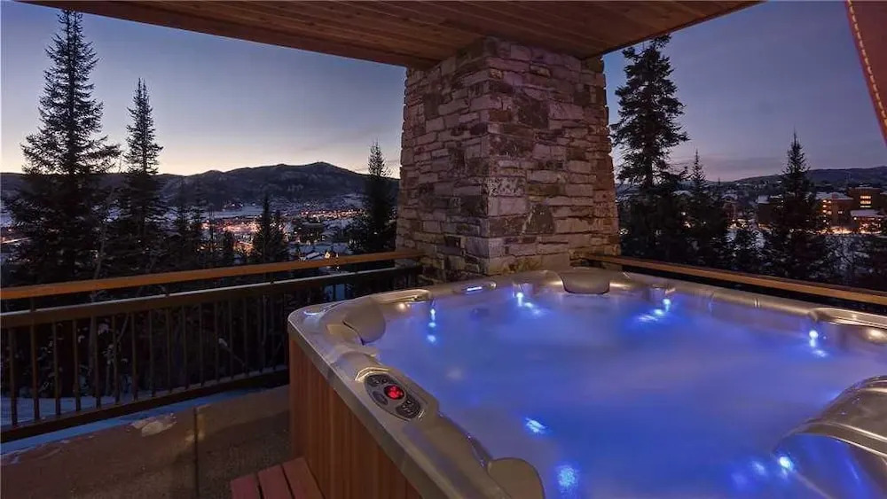 Falconhead Grande 10 BedroomHoliday home By Moving Mountains