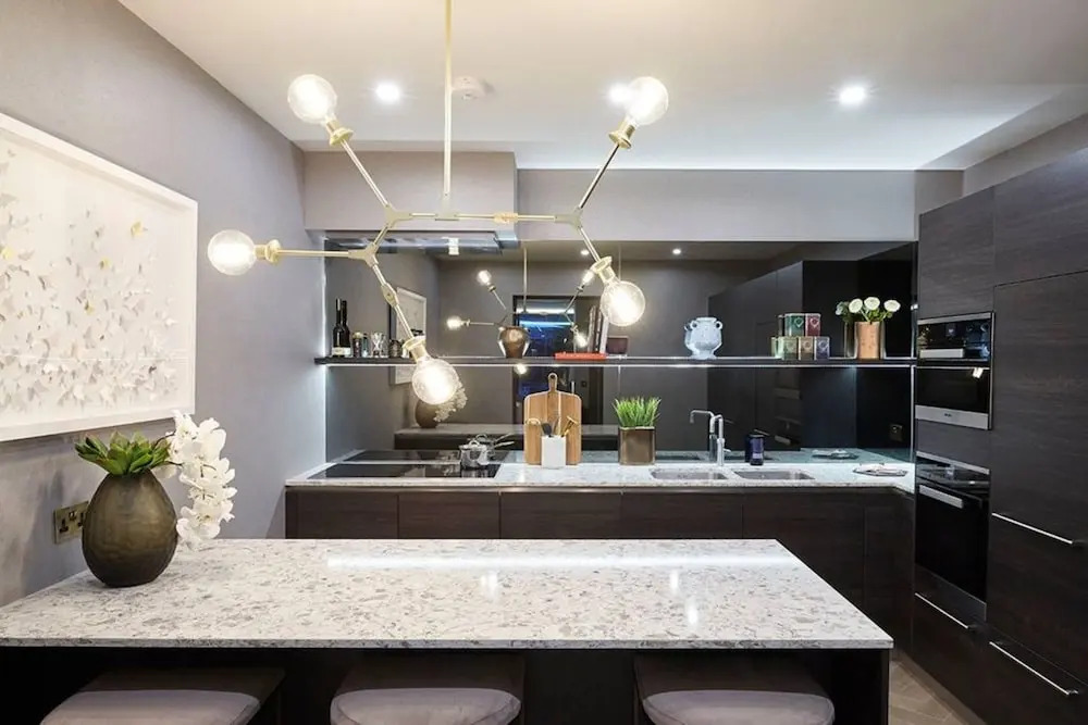 3 Bedroom Apartment With Garden in Knightsbridge