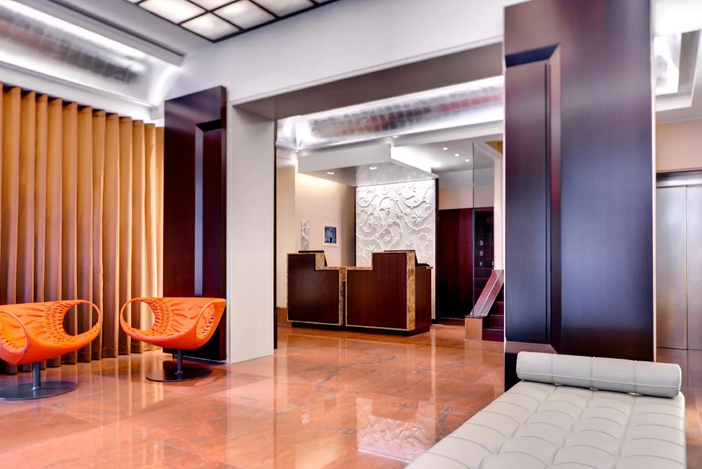 Renaissance Lucerne Hotel
