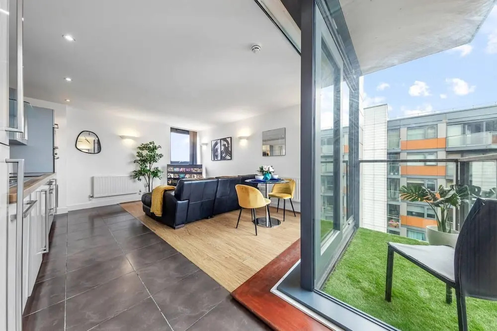 Lovely & Cosy 2 Beds London Skyline View