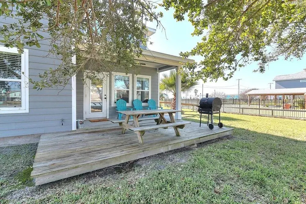Captains Quarters 4 Bedroom Home by Redawning