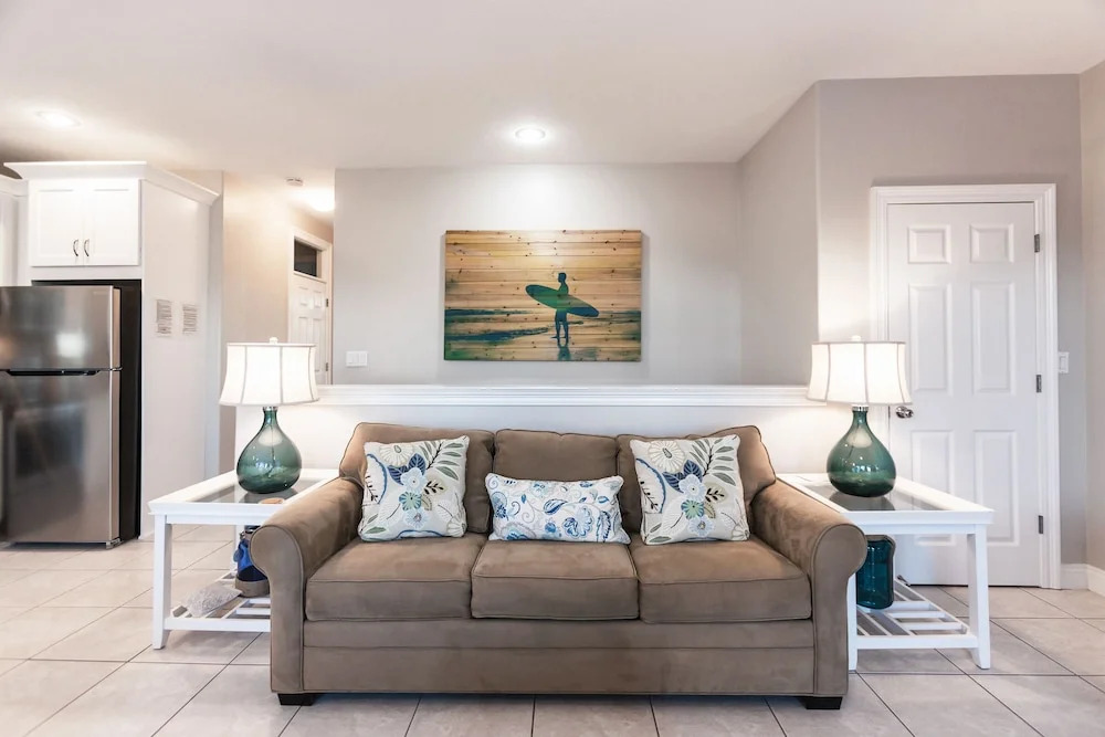Scenic Duplex #11a 2 Bedrooms 2 Bathrooms Duplex