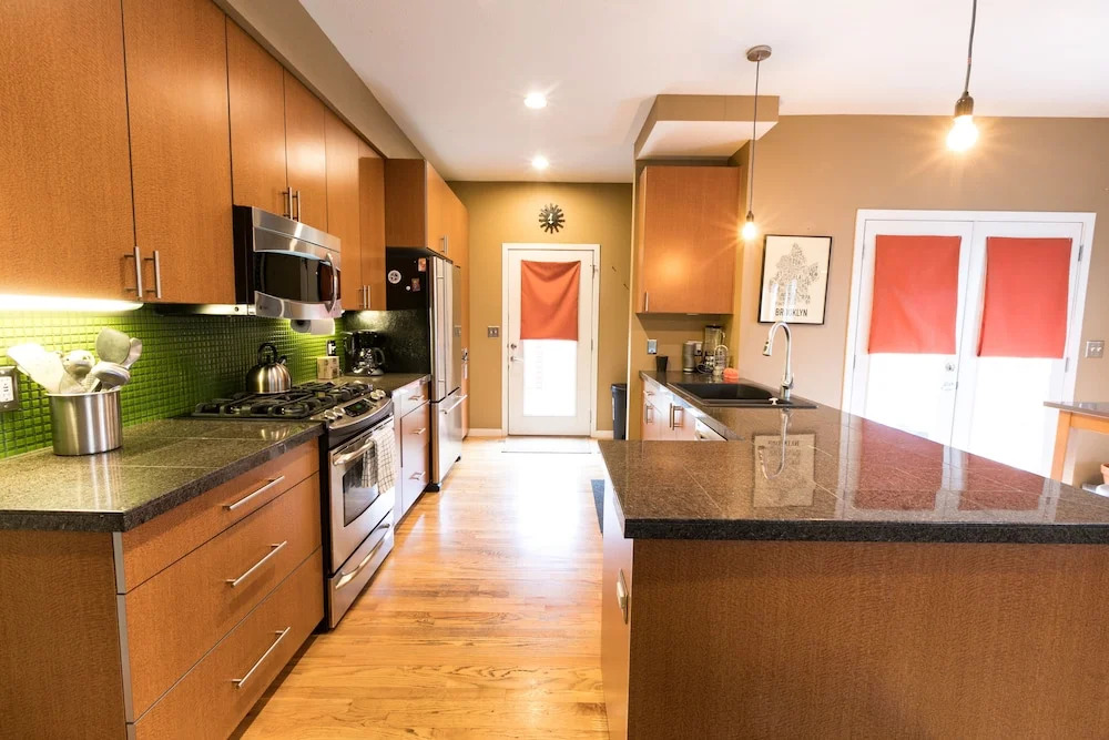 Modern Marvel Luxurious 3BR House in DT