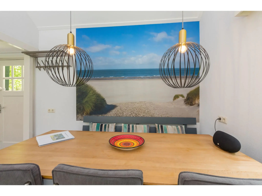 Appealing holiday home in Vrouwenpolder with garden