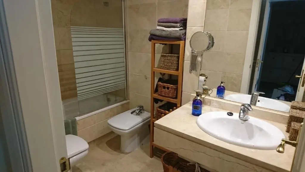 PUERTO BANUS Apartament Apartamento 2 HABITACIONES, 4 PAX, BAJO CON JARDIN URBANIZACION DAMA DE NOCHE