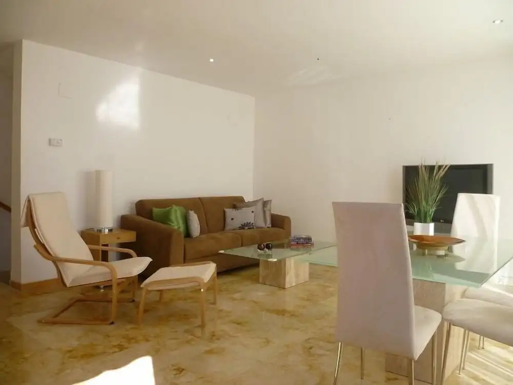 Fine Duplex Apartment - Near Beach