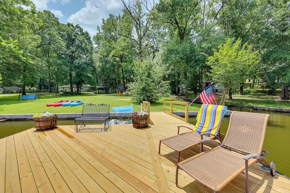 Lakefront Home w/ Kayaks & Dock in Hot Springs
