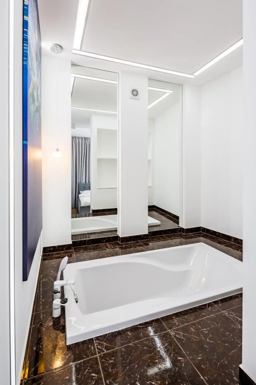 Royal Premier Apartment