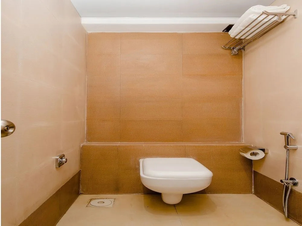 OYO 11706 Hotel Avion Park