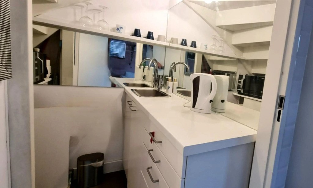 Lovely 1 bedroom with garden bnb