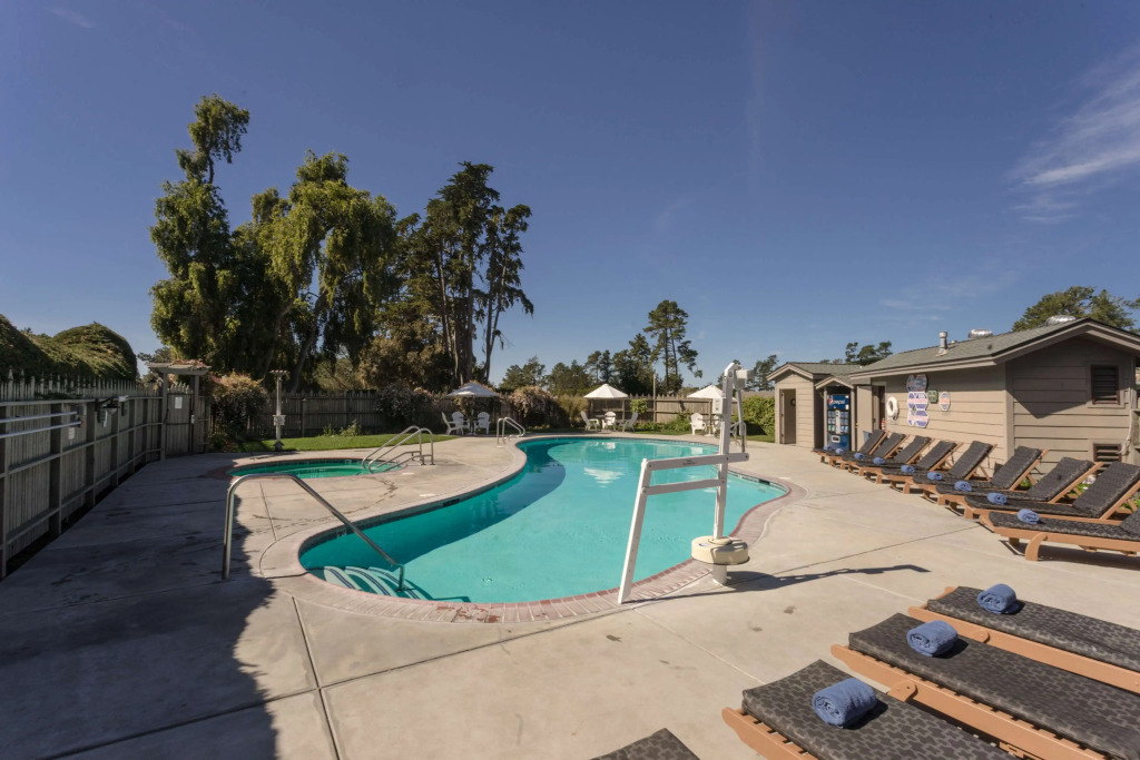 Cambria Pines Lodge