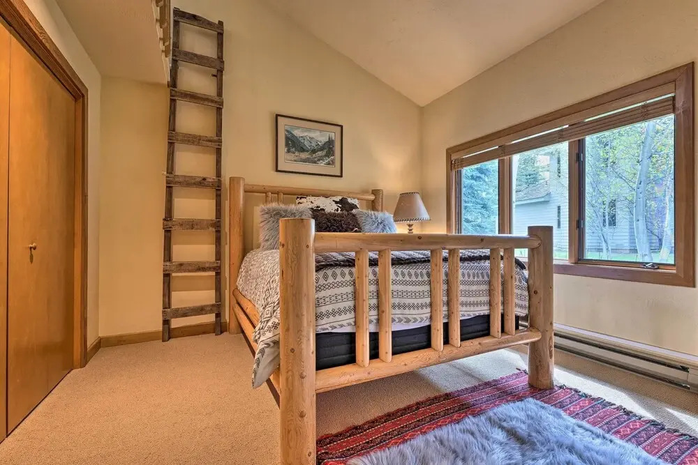Luxe Sun Valley Retreat w/ Hot Tub, 3 Mi to Resort
