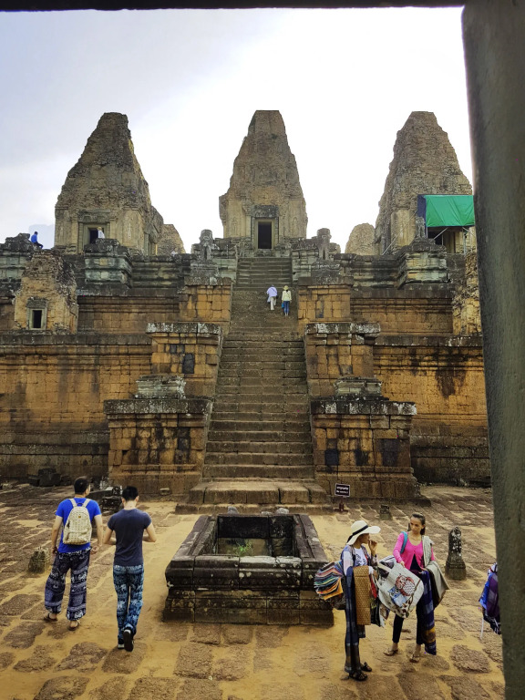Sawasdee Angkor Villa
