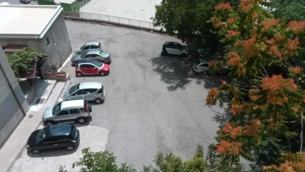 ROOM & PARKING in Centro Città con Parcheggio Privato e WIFI
