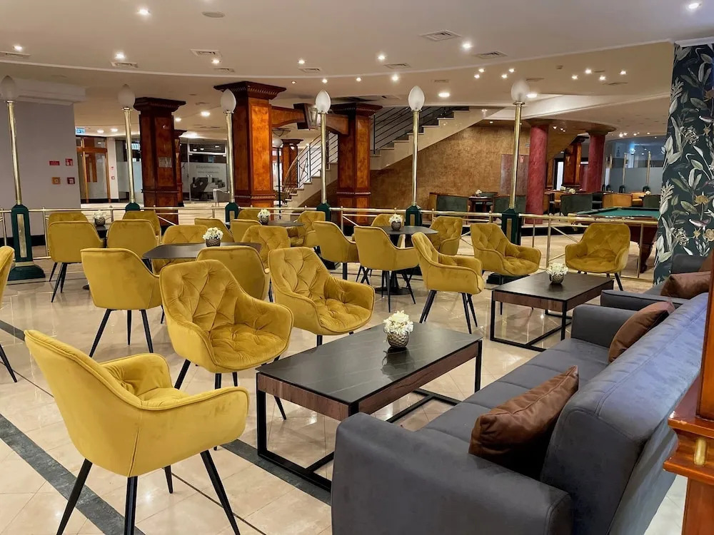Hotel Golden Palace