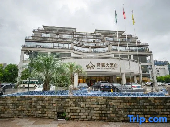 Grand Emperor Hotel